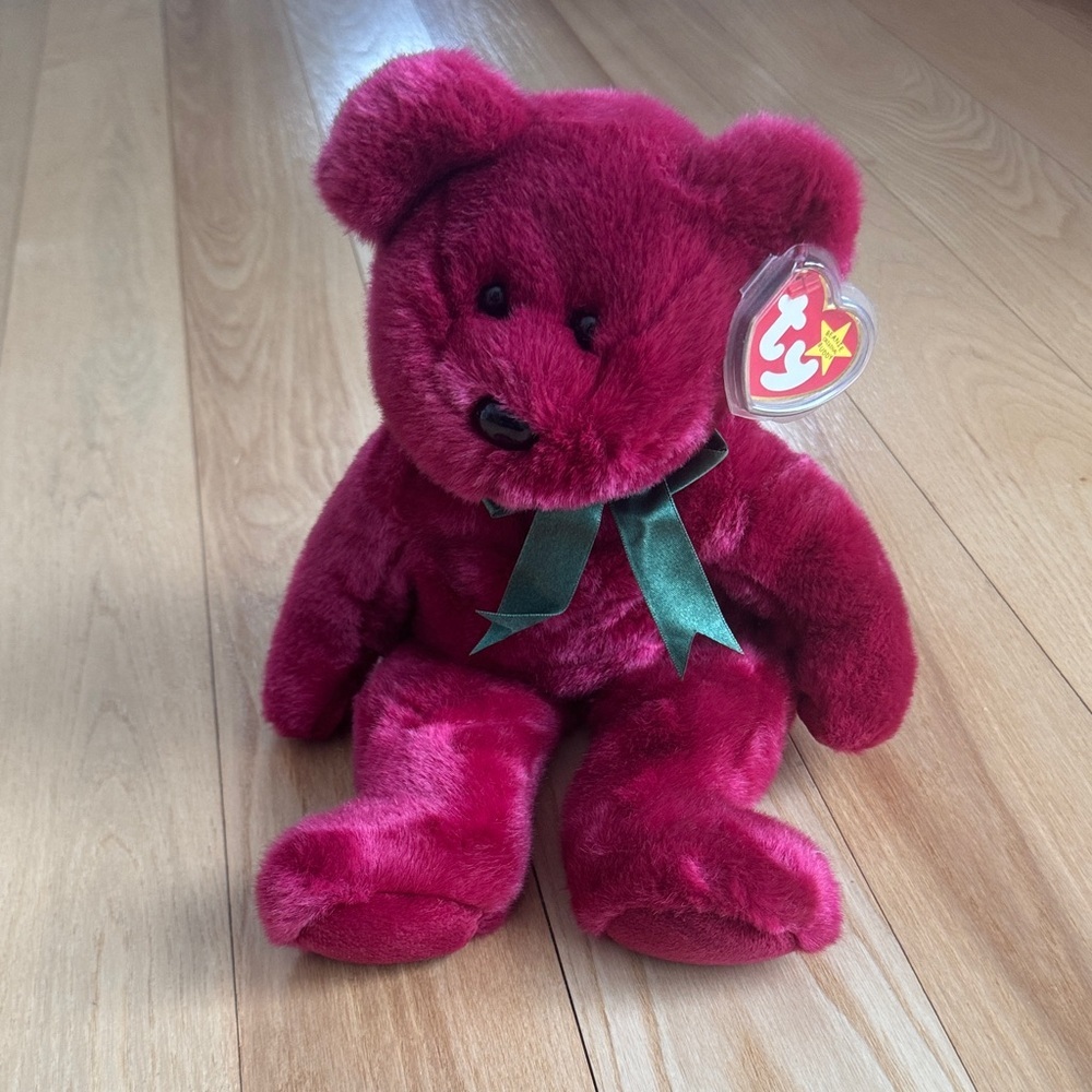 Ty Beanie Baby Teddy Cranberry Bear w/ Tag Protector